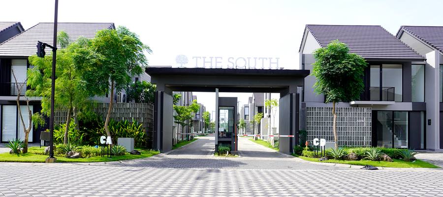 Gerbang masuk cluster The South Central Park Juanda dengan one gate system