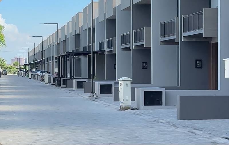 Central Park MERR Phase 4 siap huni, jalan lingkungan dan deretan rumah