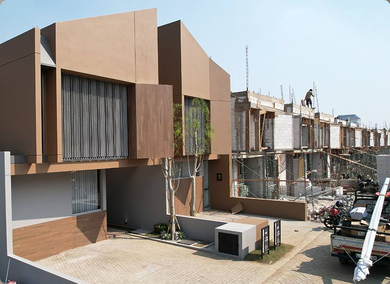Progres fasad rumah Central Park MERR 5 Agustus 2026